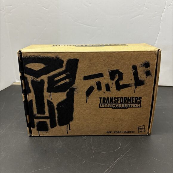 Transformers Combat Megatron Voyager Class Generations Selects NEW - Picture 3 of 5